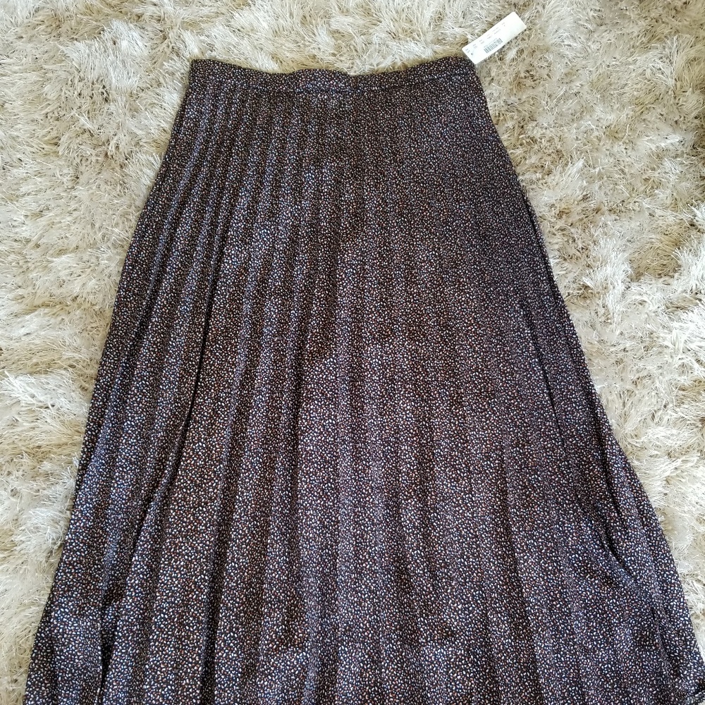 Brand New J Crew Polka Dot Pleated Skirt Size 0